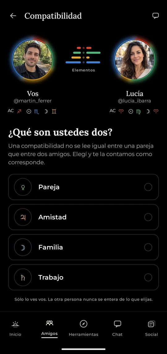 Pantalla de compatibilidad con las dos personas enfrentadas y la elección del vínculo: pareja, amistad, familia o trabajo.